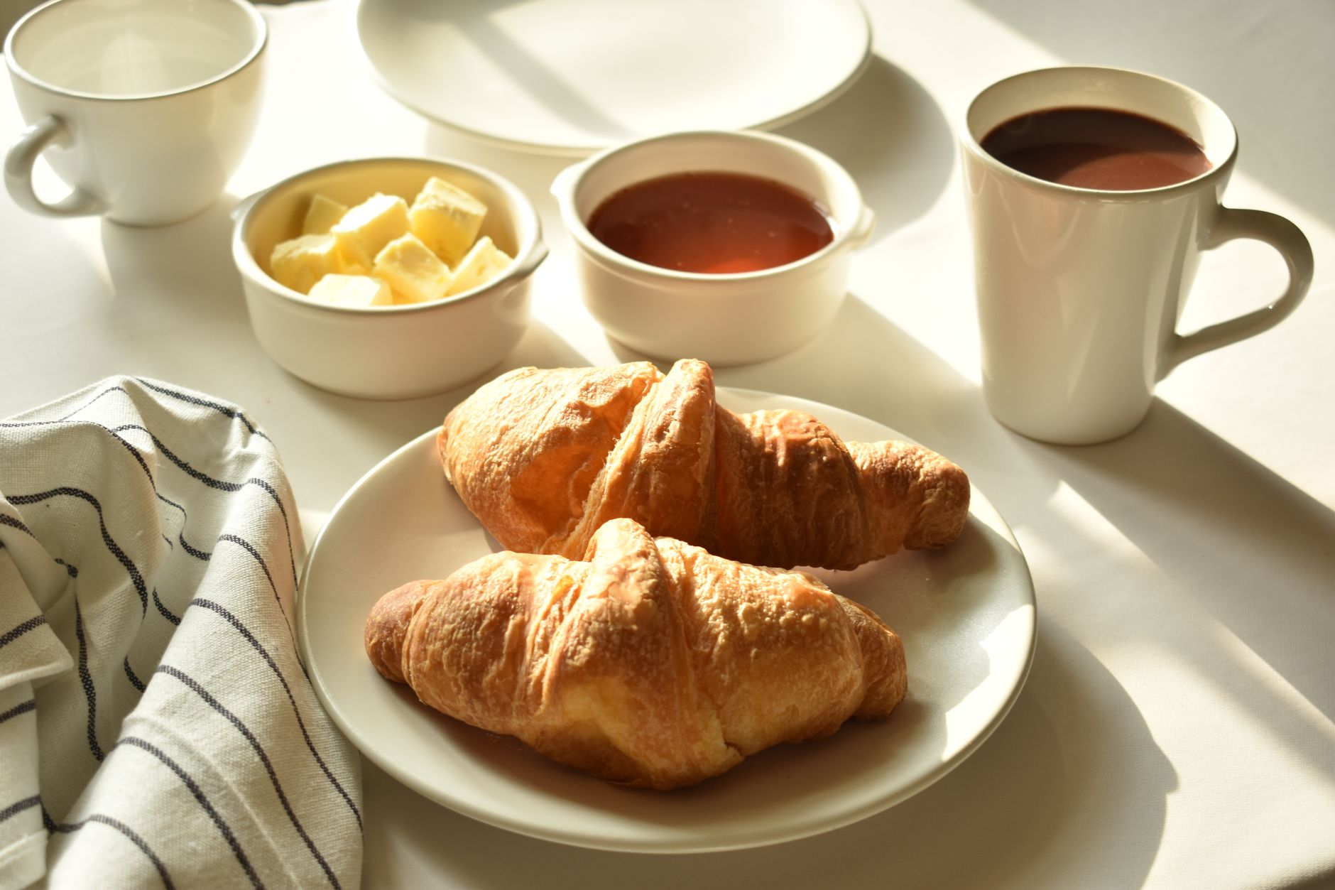 Frühstückstisch mit Kaffee